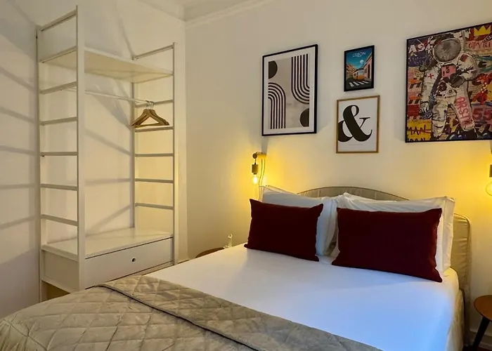 Whome Charming & Stylish In Benfica