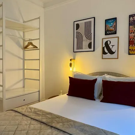 Whome Charming & Stylish In Benfica