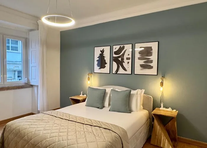 Whome Charming & Stylish In Benfica