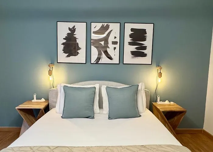 Whome Charming&stylish In Benfica