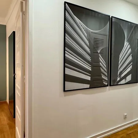 Apartment Whome Charming & Stylish In Benfica Lisbon